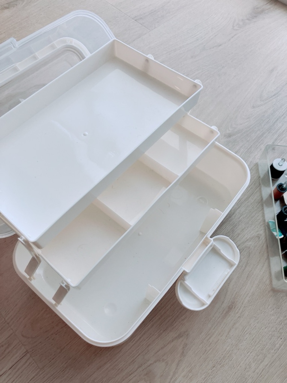 Versatile Storage Case with Sewing Thread & Notions Kit - Picture 2 of 8